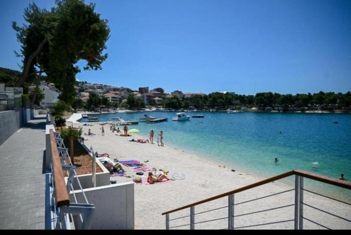 Apartman Mikola With Sea View Apartment Trogir Luaran gambar